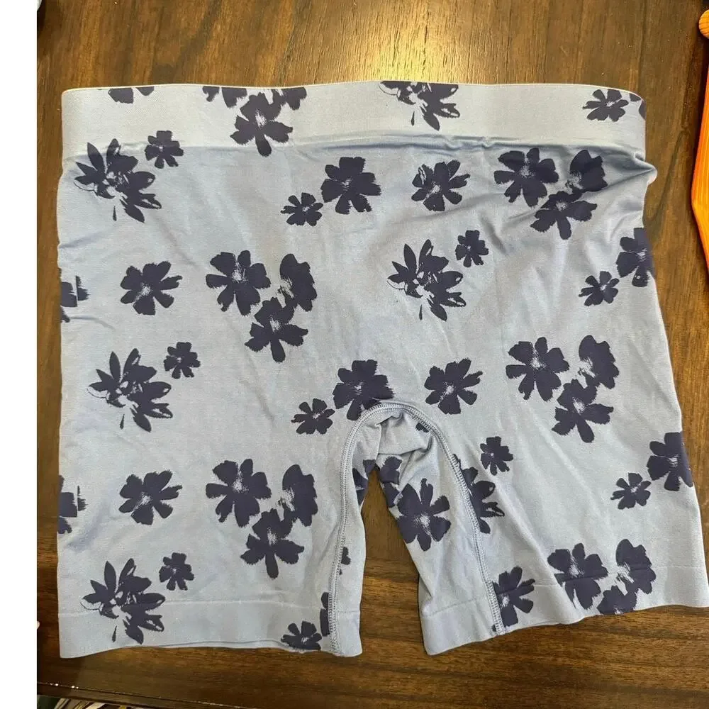 American Eagle Stealthmode boxer shorts navy blue floral print, size Medium